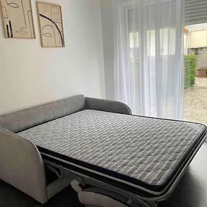 Appartement Studio Tout Confort, Au Pied De Toute Commodite, 2, Créteil